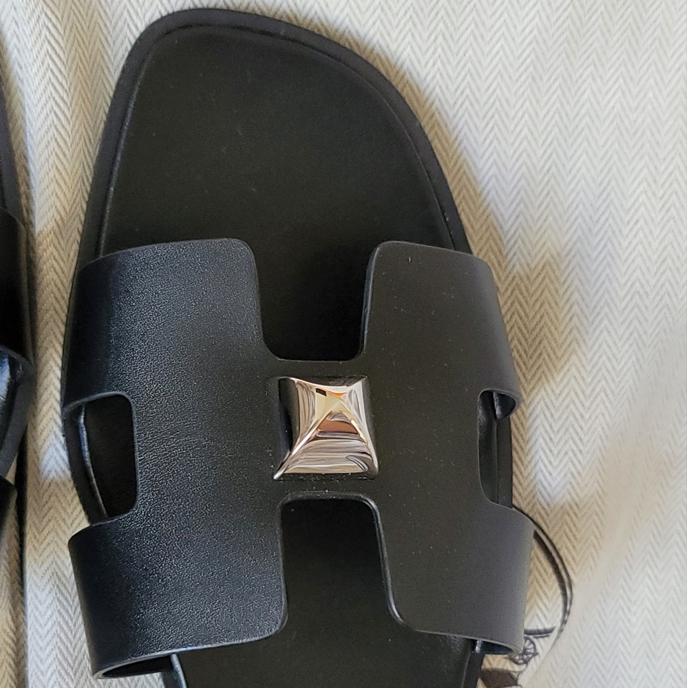 Hermes Sandal BLACK LEATHER SILVER STUD SIZE 39.5=9.5US LIMITED EDITION ORAN NEW - Picture 4 of 17